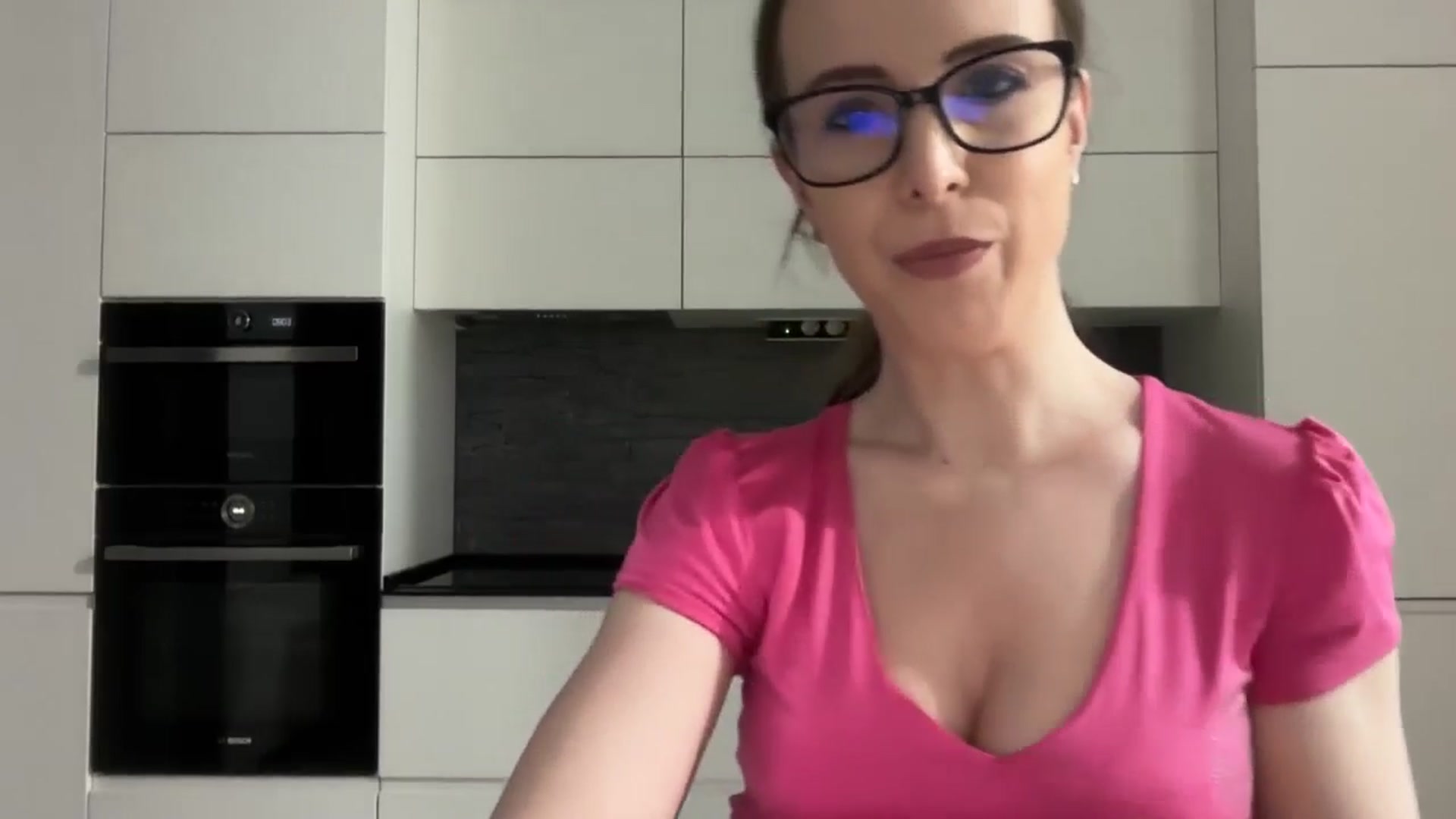 Gallery image thumbnail from Alexys23's myfreecams stream on, 06/08/2025, 01:08 image 8 of 20