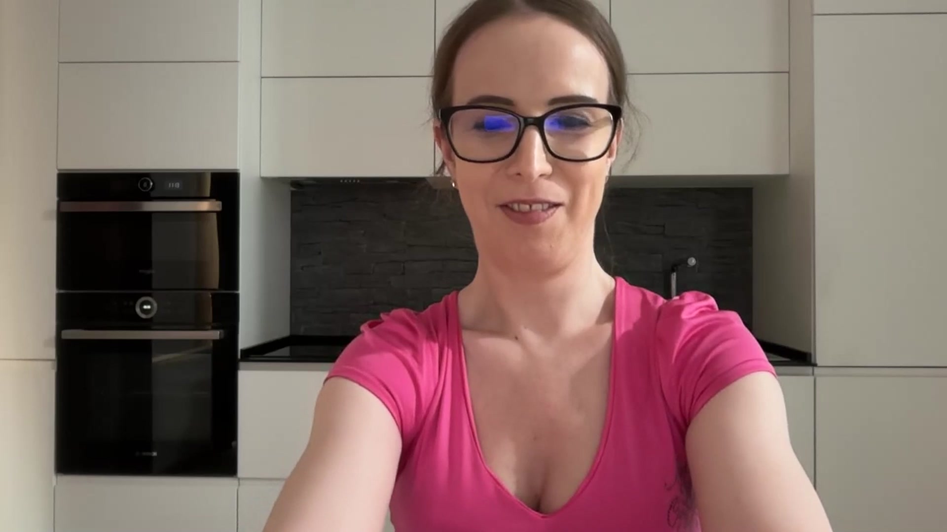 Gallery image thumbnail from Alexys23's myfreecams stream on, 06/08/2025, 04:46 image 15 of 20