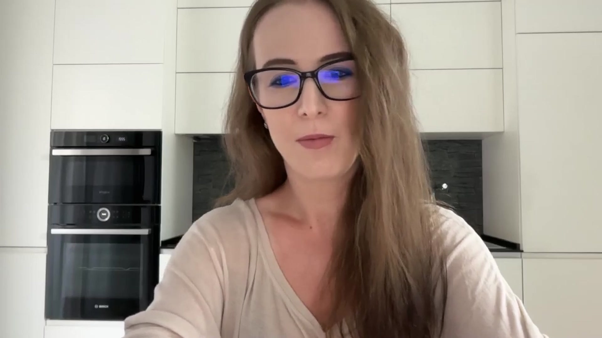 Gallery image thumbnail from Alexys23's myfreecams stream on, 07/26/2025, 16:59 image 11 of 20