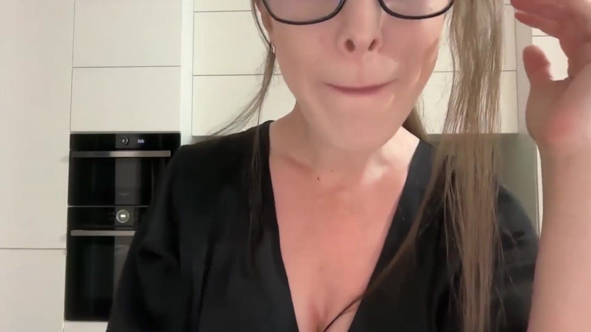 Gallery image thumbnail from Alexys23's myfreecams stream on, 09/06/2025, 17:30 image 18 of 20
