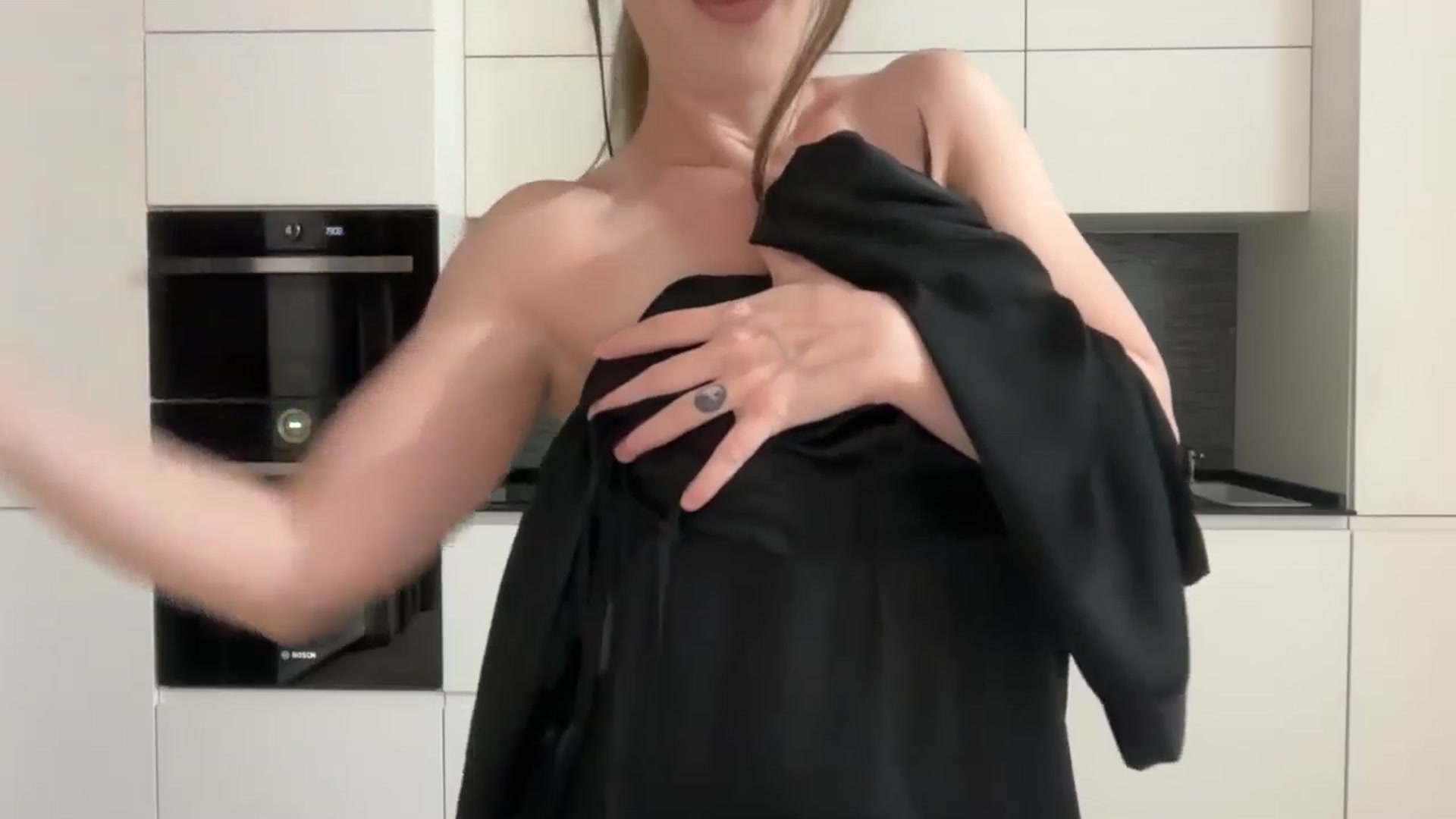 Gallery image thumbnail from Alexys23's myfreecams stream on, 09/06/2025, 20:59 image 12 of 20