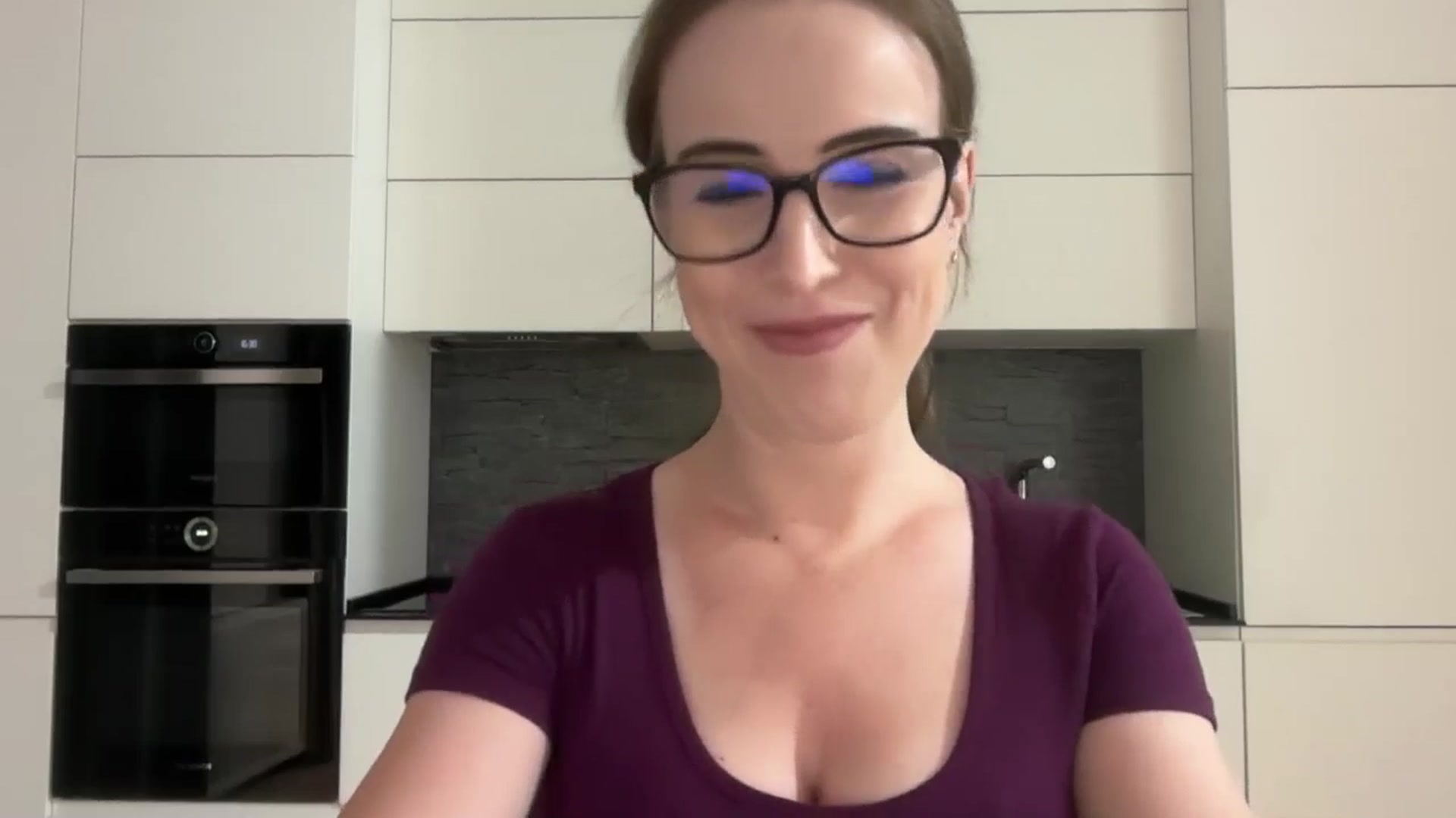 Gallery image thumbnail from Alexys23's myfreecams stream on, 09/20/2025, 21:12 image 5 of 20