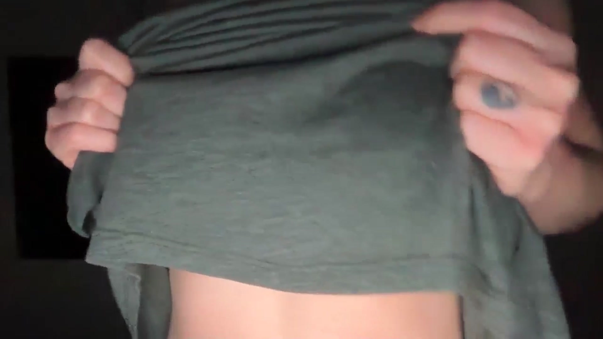 Gallery image thumbnail from Alexys23's myfreecams stream on, 10/05/2025, 21:13 image 13 of 20