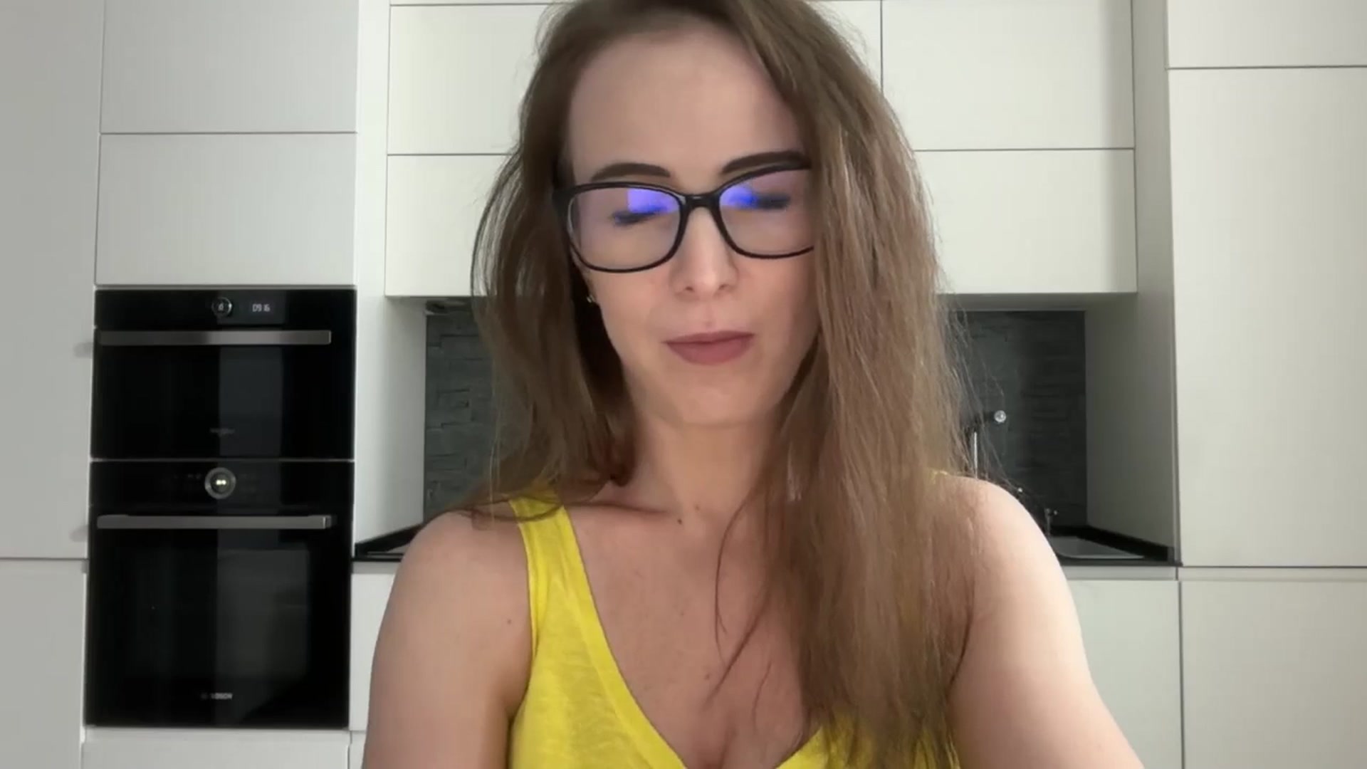 Gallery image thumbnail from Alexys23's myfreecams stream on, 10/19/2025, 17:44 image 13 of 20