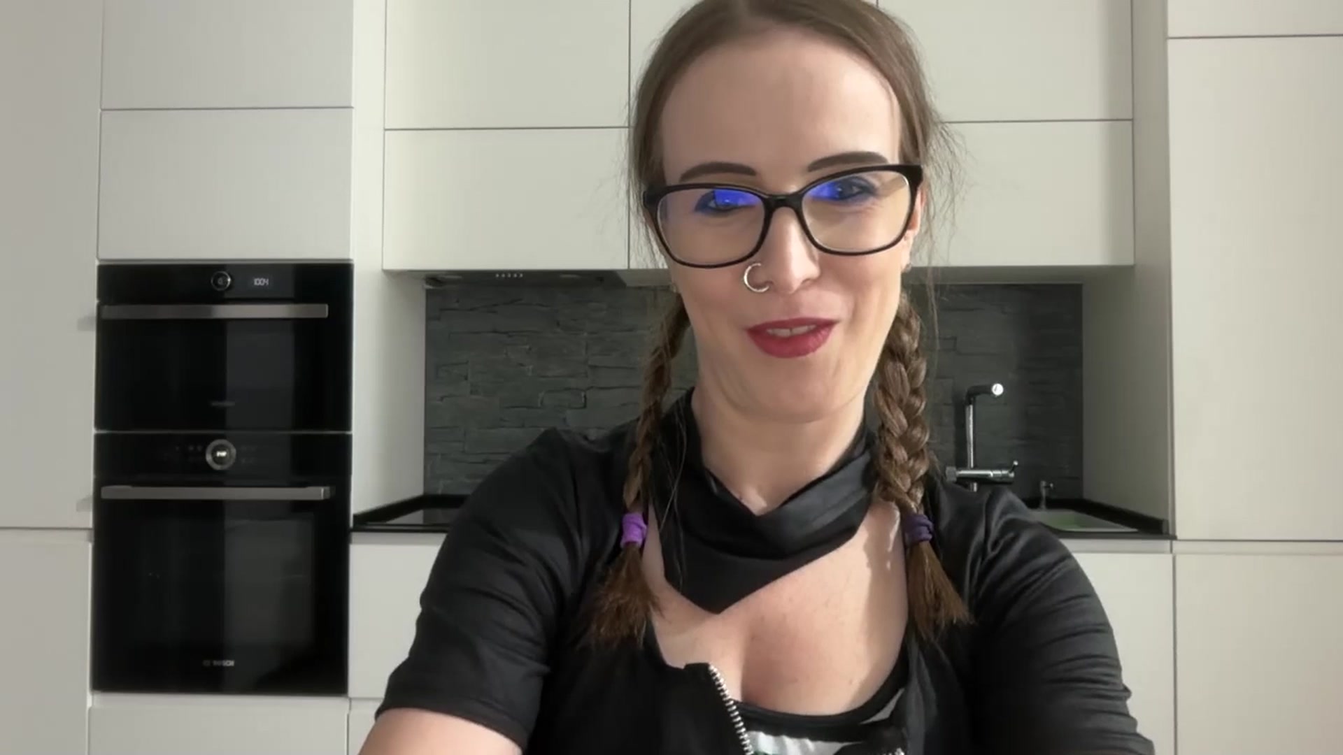 Gallery image thumbnail from Alexys23's myfreecams stream on, 11/02/2025, 18:11 image 19 of 20