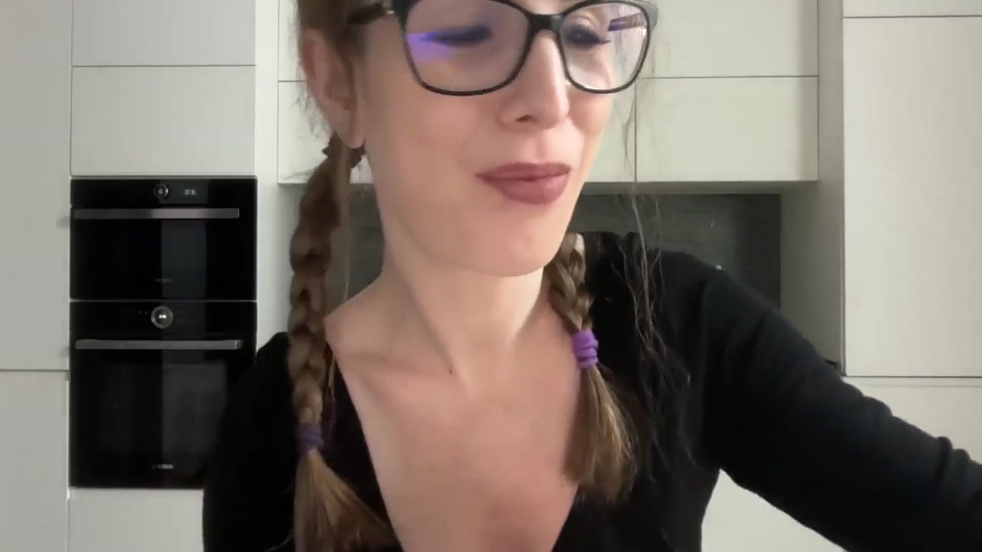 Gallery image thumbnail from Alexys23's myfreecams stream on, 11/23/2025, 19:59 image 2 of 20