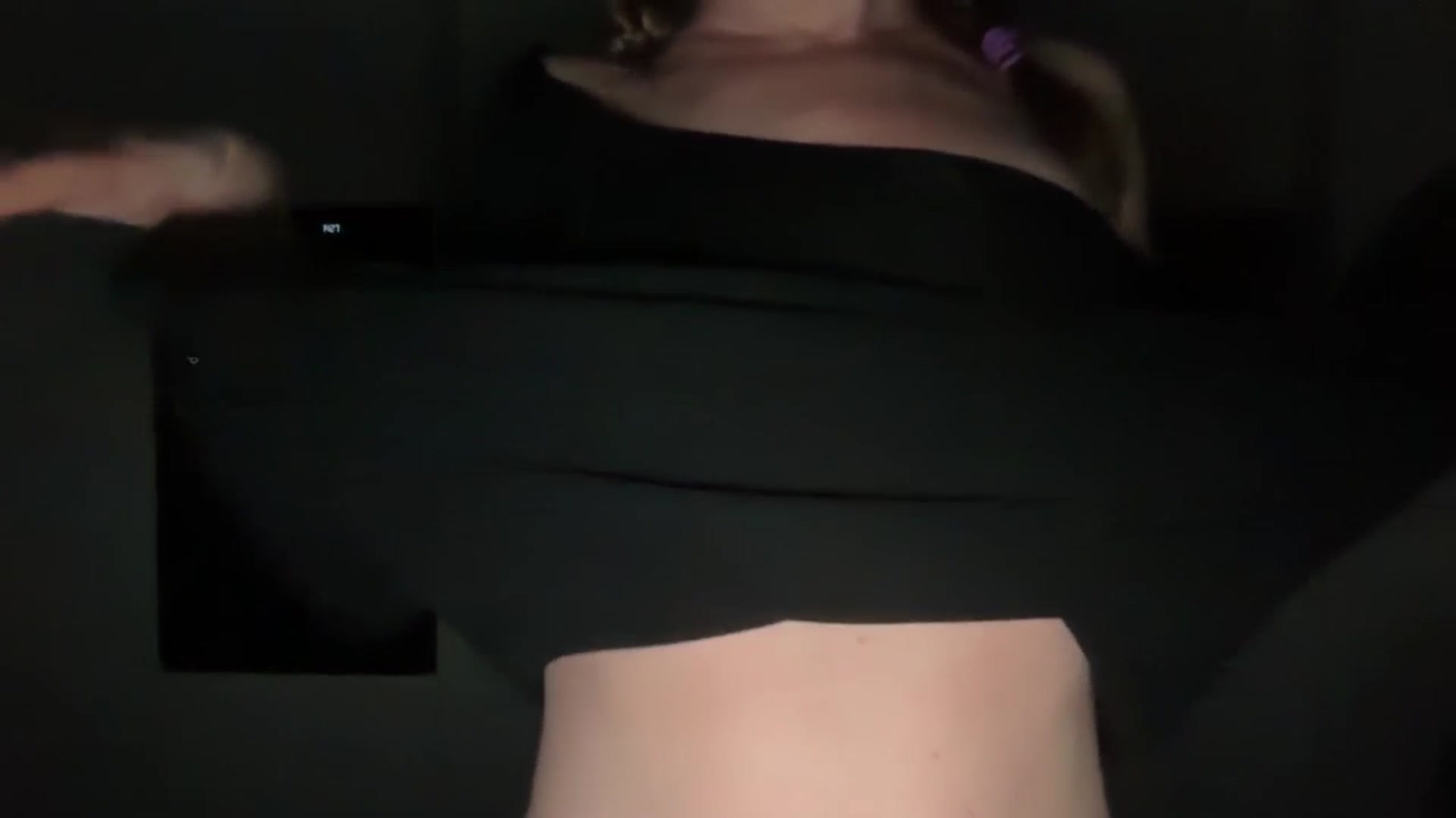 Gallery image thumbnail from Alexys23's myfreecams stream on, 11/23/2025, 22:45 image 12 of 20