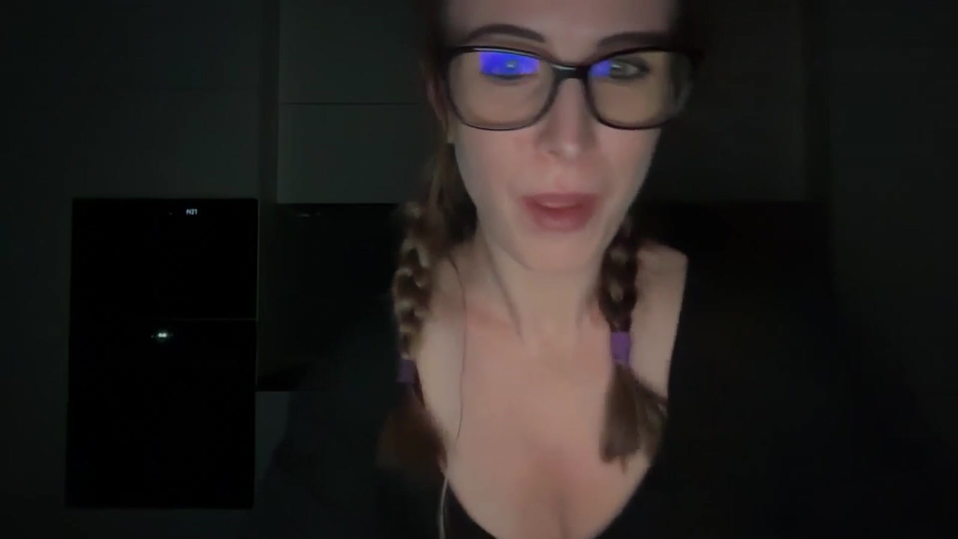 Gallery image thumbnail from Alexys23's myfreecams stream on, 11/23/2025, 22:45 image 19 of 20