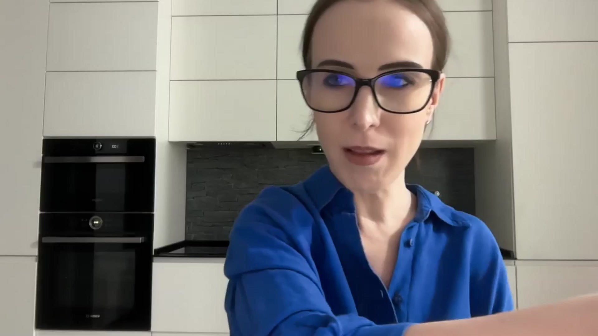 Gallery image thumbnail from Alexys23's myfreecams stream on, 12/28/2025, 21:09 image 1 of 20