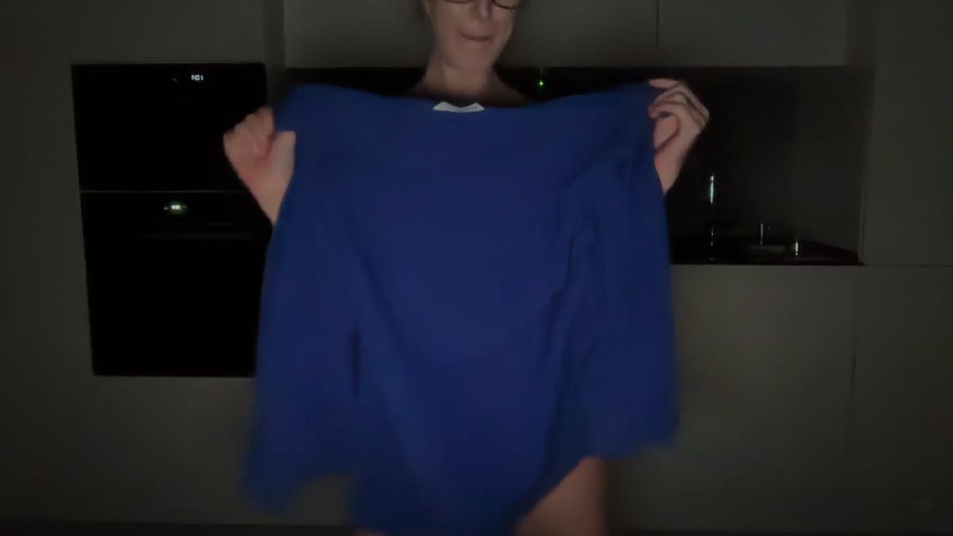 Gallery image thumbnail from Alexys23's myfreecams stream on, 12/28/2025, 22:41 image 9 of 20