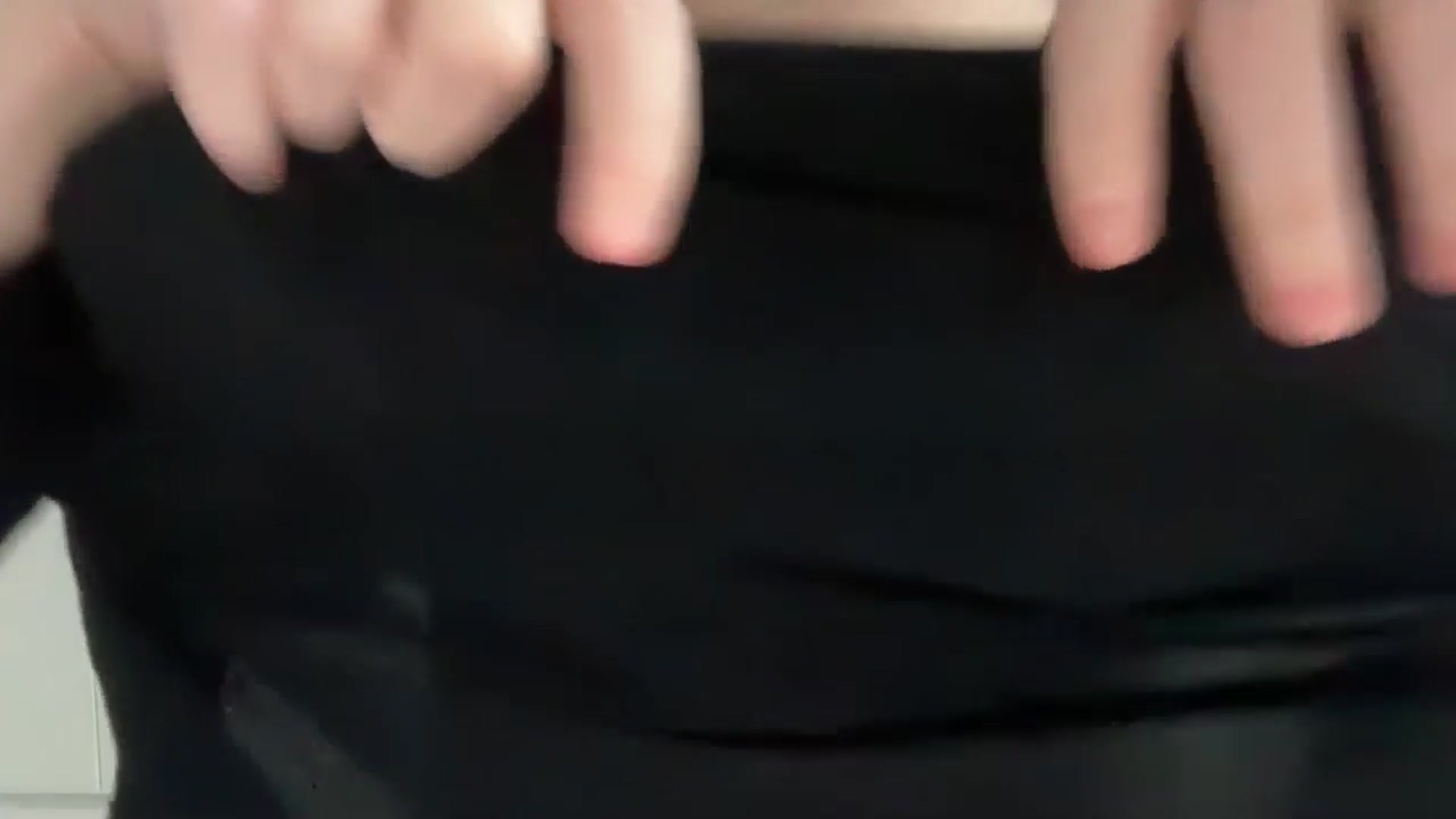 Gallery image thumbnail from Alexys23's myfreecams stream on, 02/01/2026, 21:19 image 12 of 20