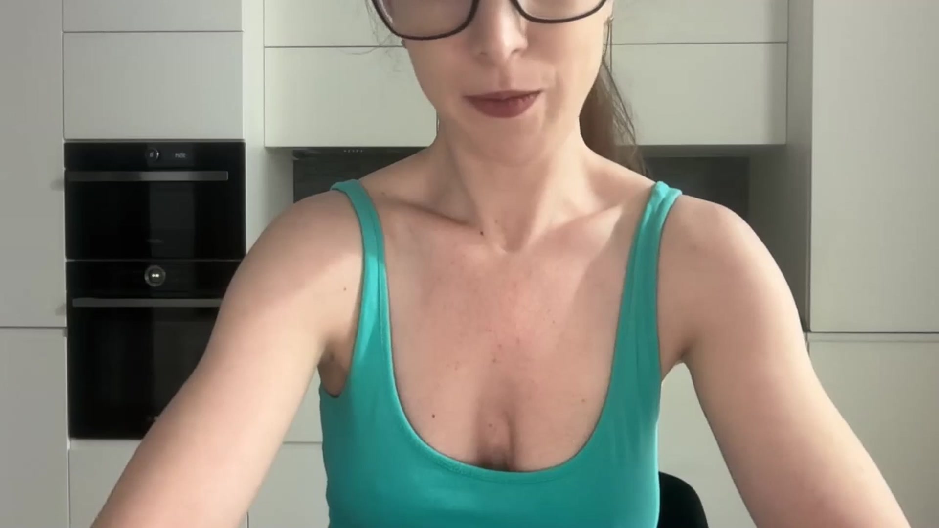 Gallery image thumbnail from Alexys23's myfreecams stream on, 02/22/2026, 22:38 image 19 of 20