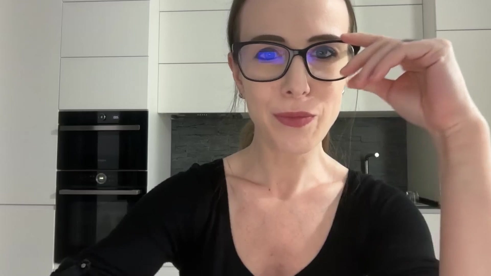 Gallery image thumbnail from Alexys23's myfreecams stream on, 03/22/2026, 18:22 image 11 of 20