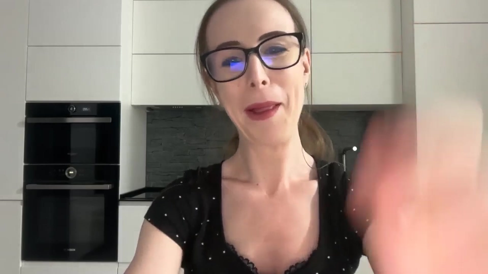 Gallery image thumbnail from Alexys23's myfreecams stream on, 04/19/2026, 18:13 image 2 of 20