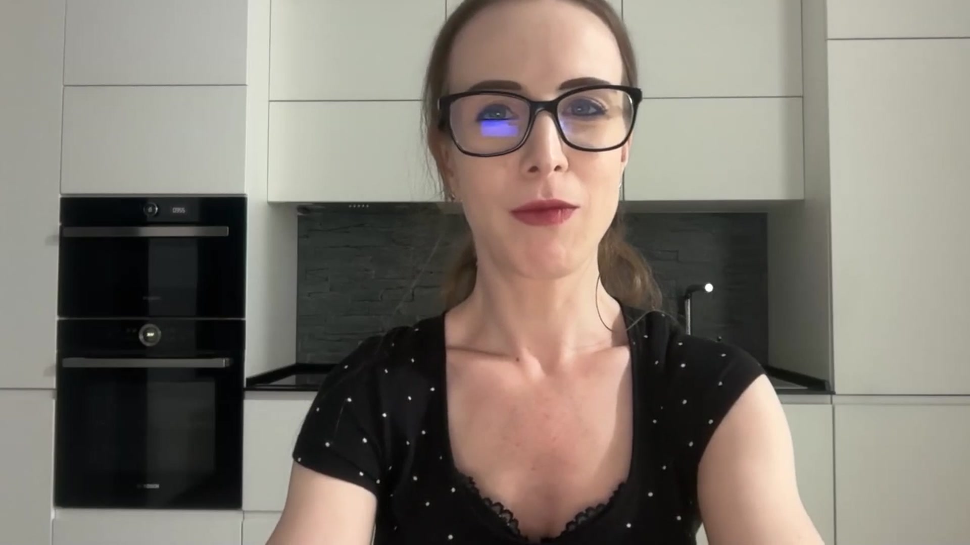 Gallery image thumbnail from Alexys23's myfreecams stream on, 04/19/2026, 18:13 image 7 of 20
