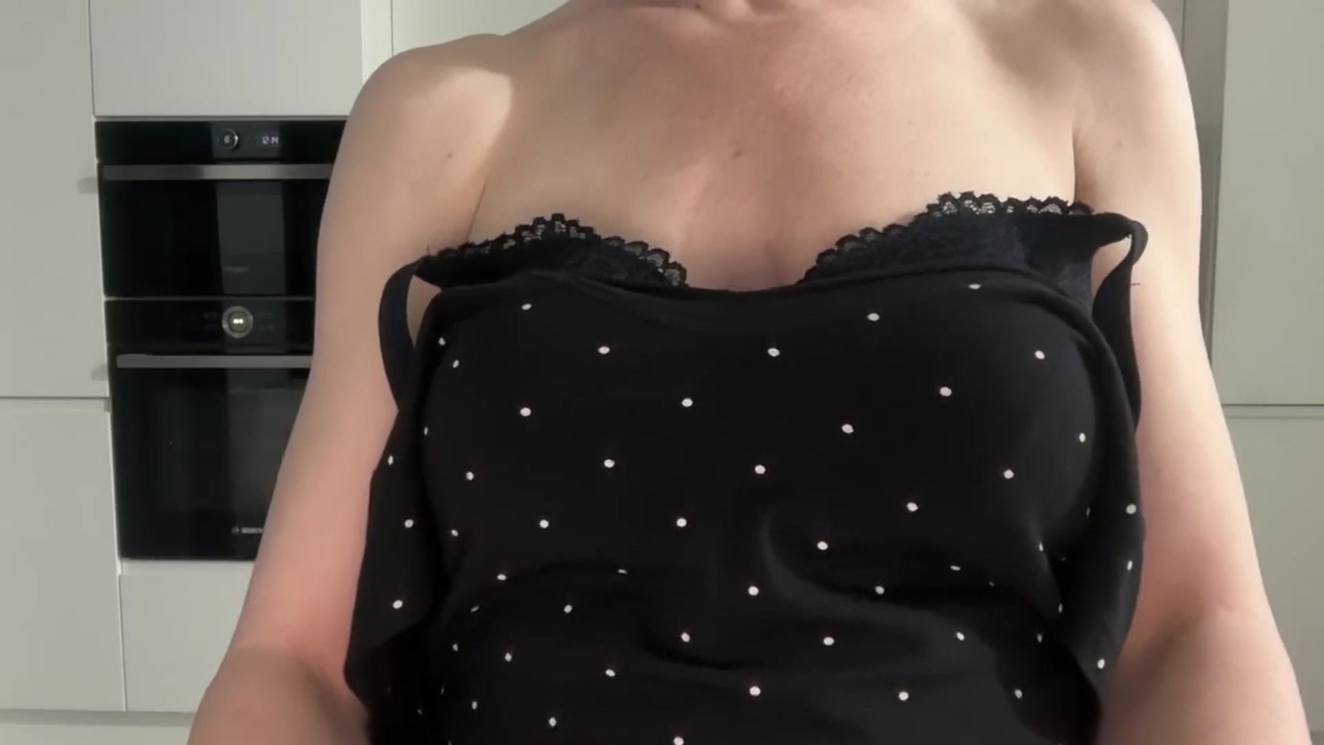 Gallery image thumbnail from Alexys23's myfreecams stream on, 04/19/2026, 20:38 image 10 of 20