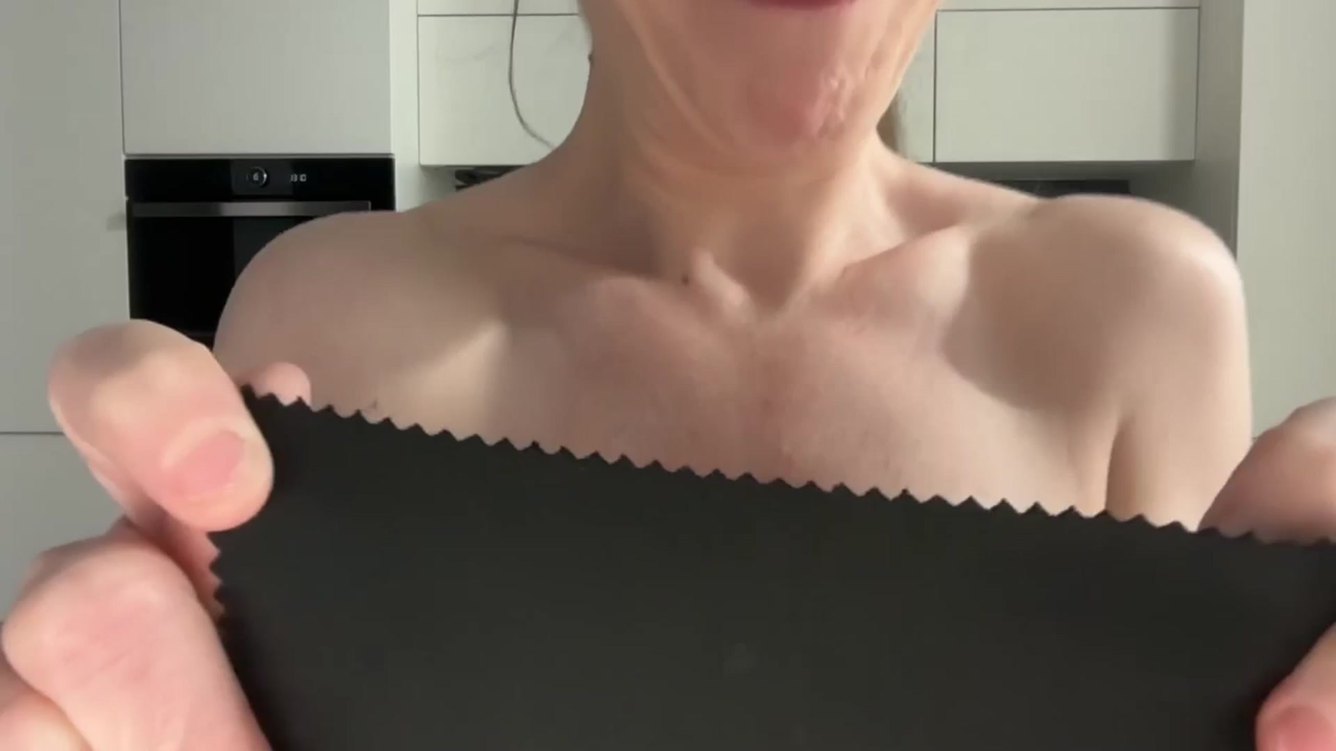 Gallery image thumbnail from Alexys23's myfreecams stream on, 04/19/2026, 21:55 image 1 of 20