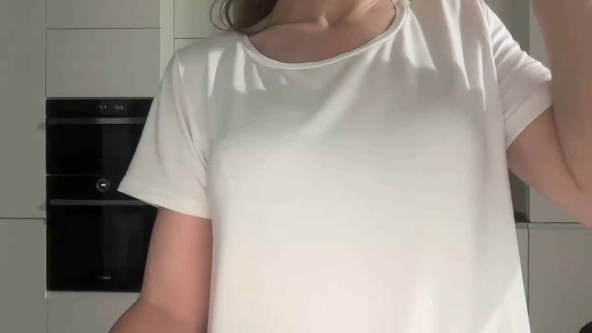 Gallery image thumbnail from Alexys23's myfreecams stream on, 05/17/2026, 20:12 image 9 of 20