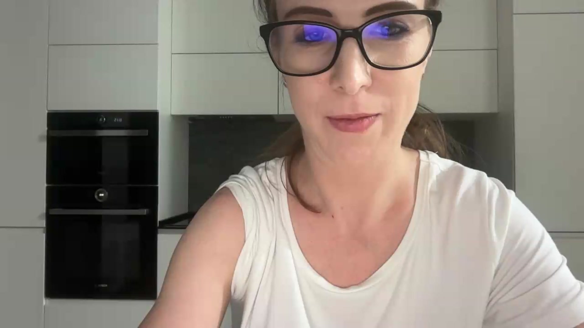 Gallery image thumbnail from Alexys23's myfreecams stream on, 05/17/2026, 20:12 image 8 of 20