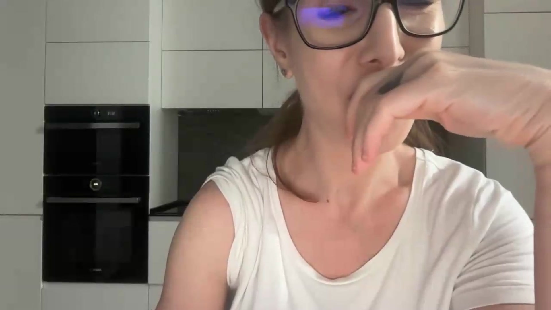 Gallery image thumbnail from Alexys23's myfreecams stream on, 05/17/2026, 20:12 image 7 of 20