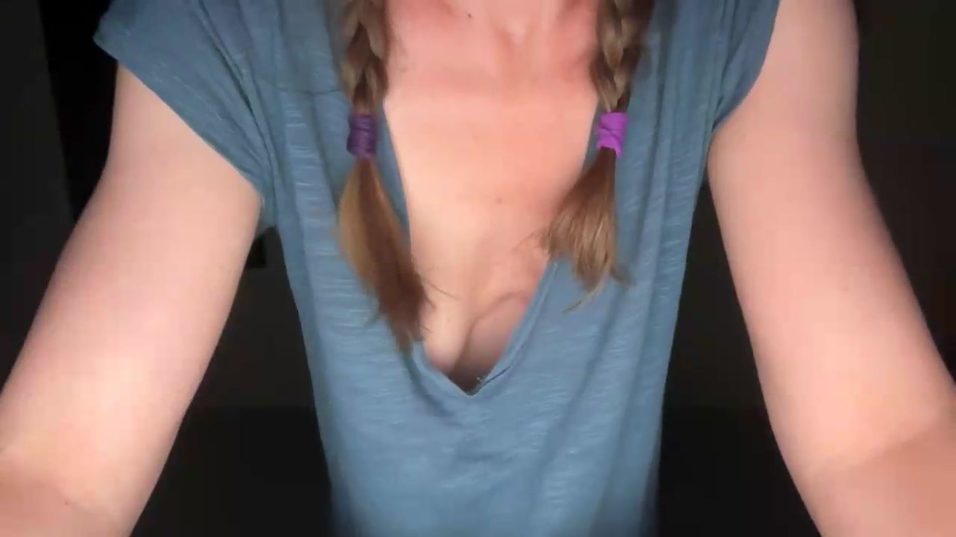 Gallery image thumbnail from Alexys23's myfreecams stream on, 05/31/2026, 21:47 image 19 of 20