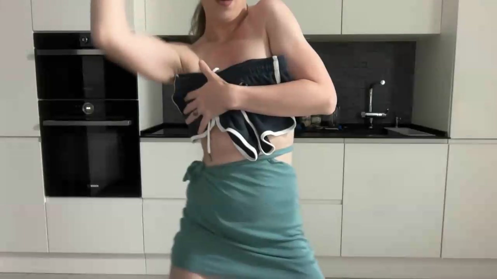 Gallery image thumbnail from Alexys23's myfreecams stream on, 06/28/2026, 22:07 image 7 of 20