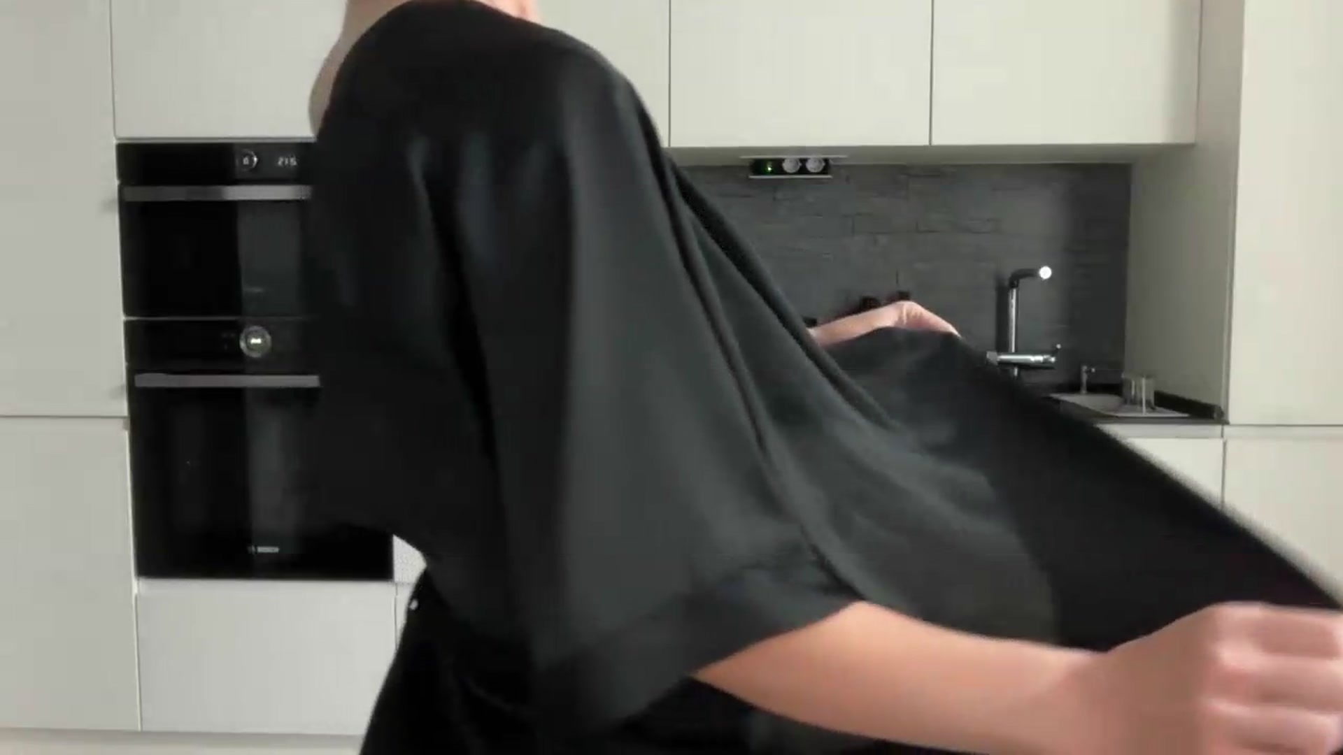 Gallery image thumbnail from Alexys23's myfreecams stream on, 09/27/2026, 18:34 image 9 of 20