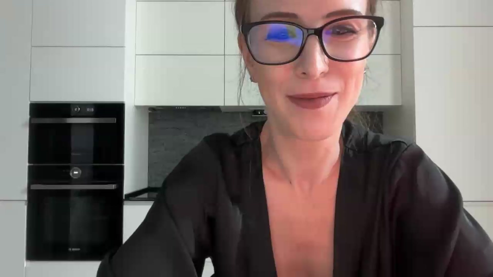 Gallery image thumbnail from Alexys23's myfreecams stream on, 09/27/2026, 21:53 image 10 of 20
