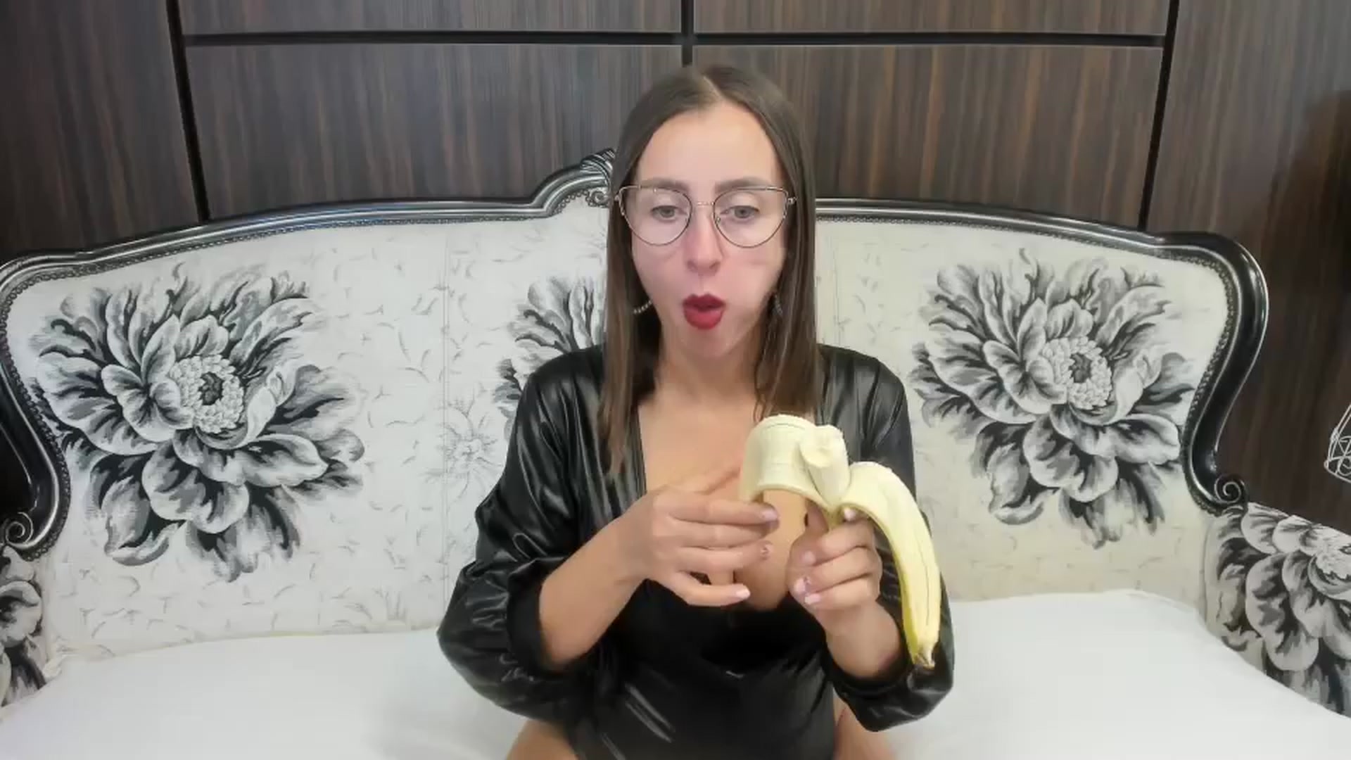 Gallery image thumbnail from Alfawoman_'s myfreecams stream on, 10/29/2024, 09:15 image 2 of 20