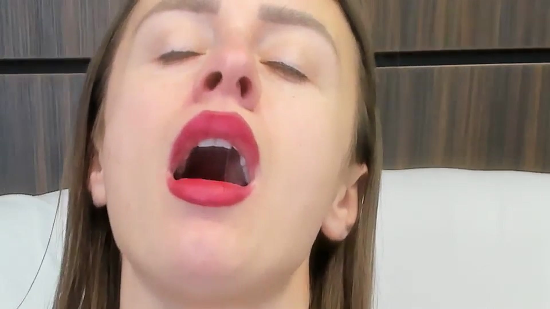Gallery image thumbnail from Alfawoman_'s myfreecams stream on, 12/18/2024, 07:55 image 5 of 20