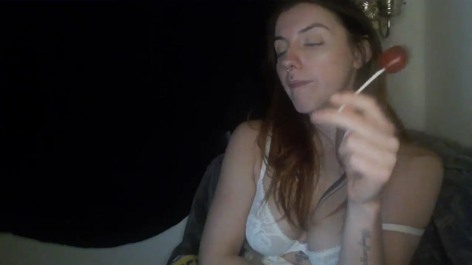 Gallery image thumbnail from Alhora's myfreecams stream on, 02/04/2024, 11:41 image 17 of 20