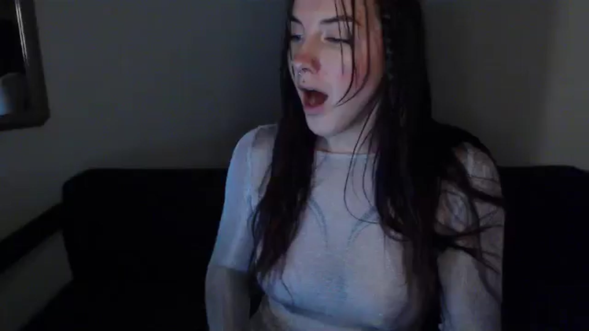 Gallery image thumbnail from Alhora's myfreecams stream on, 02/03/2025, 08:28 image 14 of 20