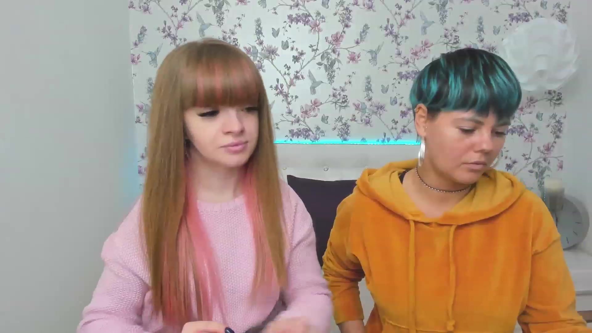 Gallery image thumbnail from AliCooper_'s myfreecams stream on, 11/25/2022, 15:01 image 13 of 20