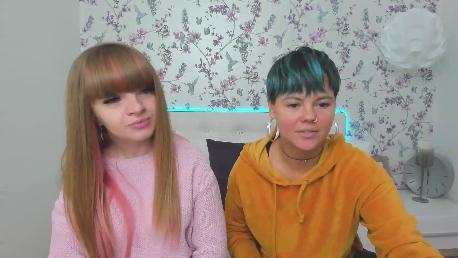 Gallery image thumbnail from AliCooper_'s myfreecams stream on, 11/25/2022, 15:01 image 3 of 20