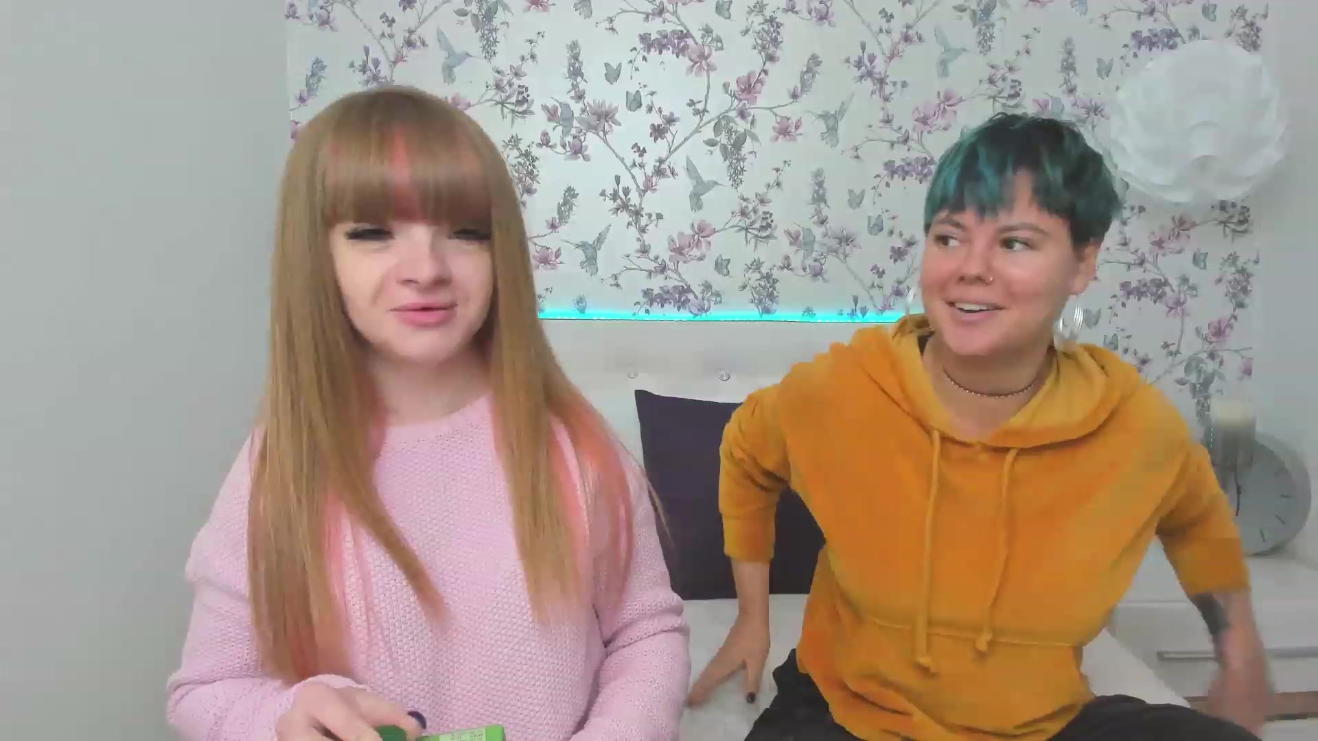 Gallery image thumbnail from AliCooper_'s myfreecams stream on, 11/25/2022, 15:01 image 9 of 20