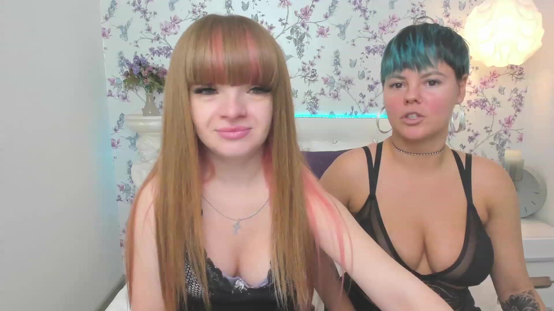 Gallery image thumbnail from AliCooper_'s myfreecams stream on, 11/25/2022, 17:32 image 4 of 20