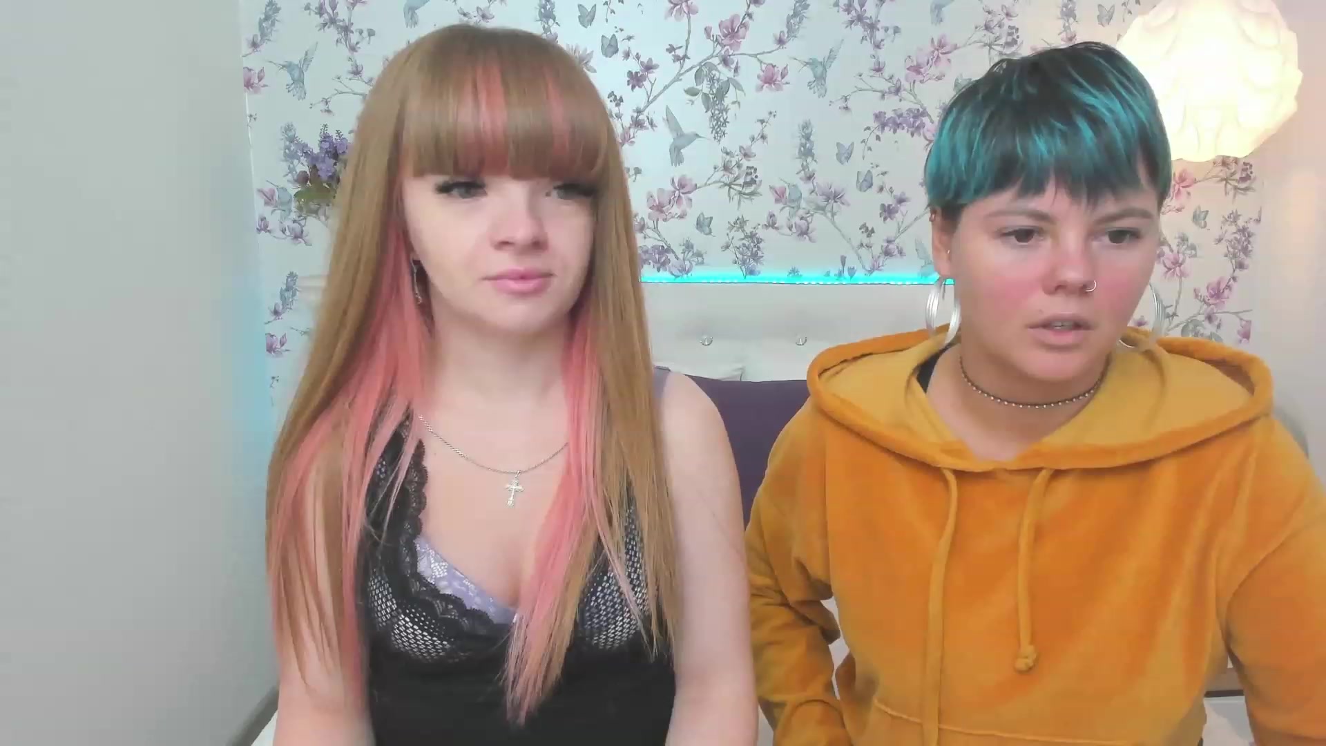 Gallery image thumbnail from AliCooper_'s myfreecams stream on, 11/25/2022, 17:32 image 1 of 20