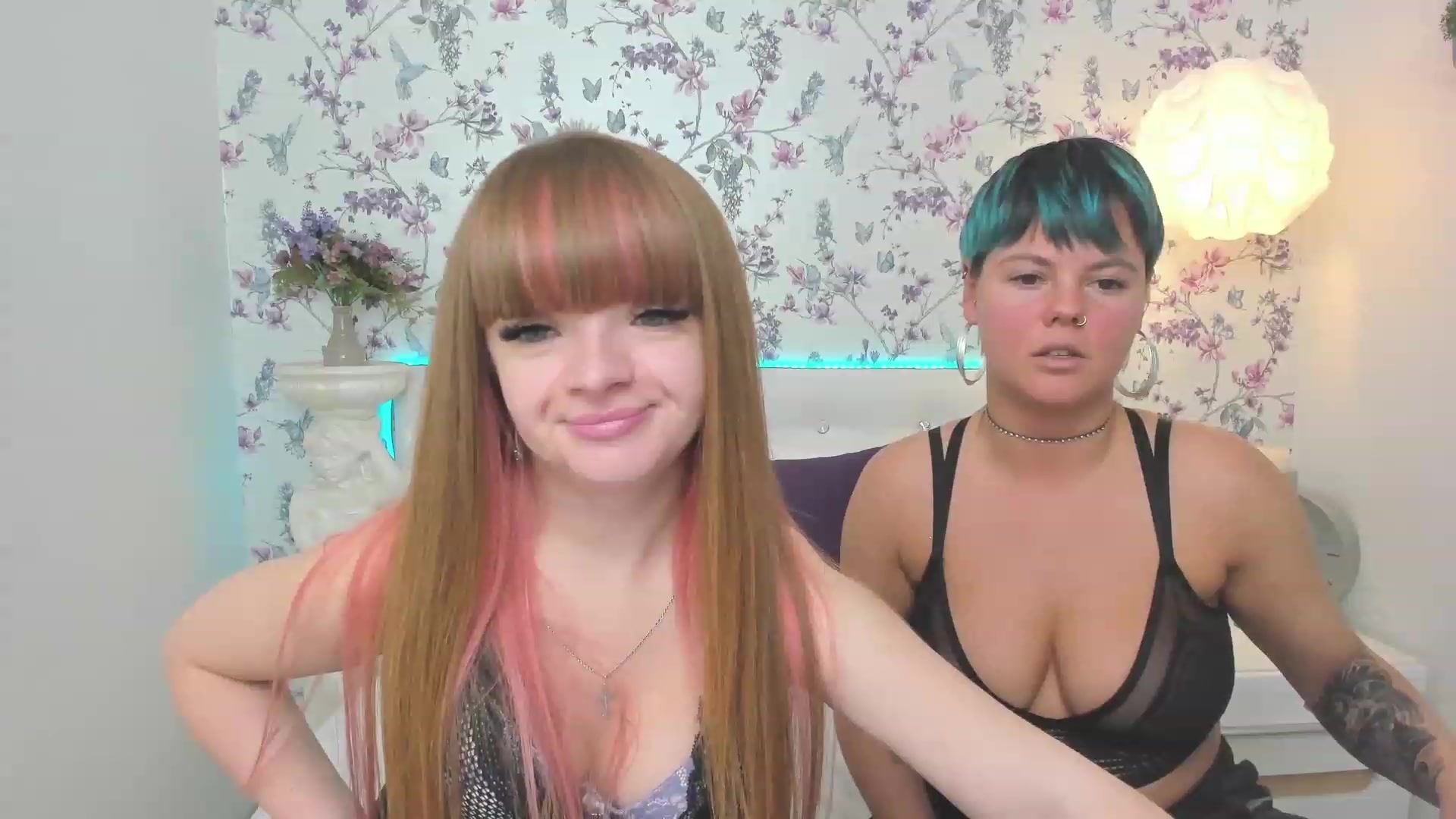 Gallery image thumbnail from AliCooper_'s myfreecams stream on, 11/25/2022, 18:57 image 4 of 20