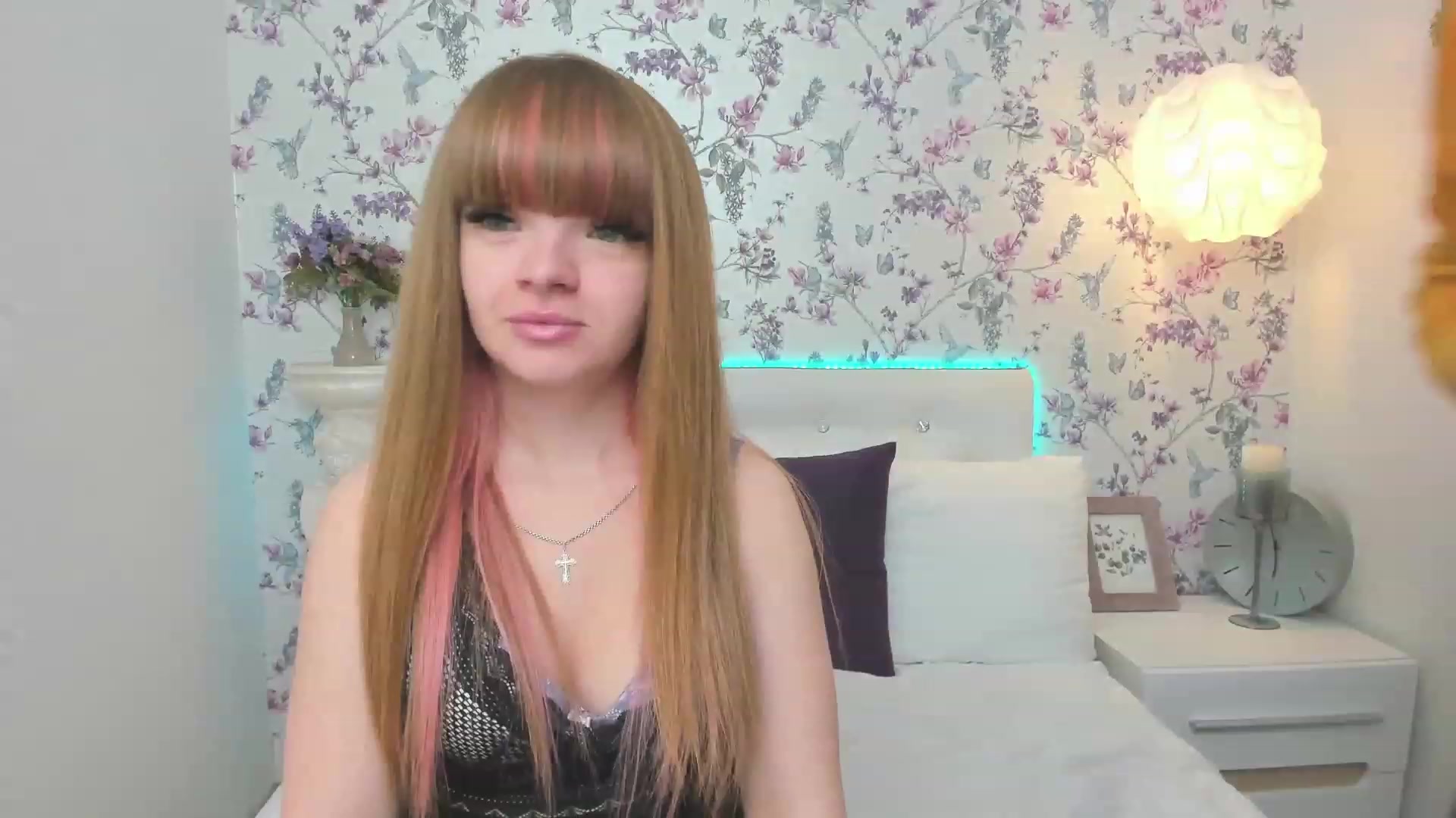 Gallery image thumbnail from AliCooper_'s myfreecams stream on, 11/25/2022, 18:57 image 20 of 20