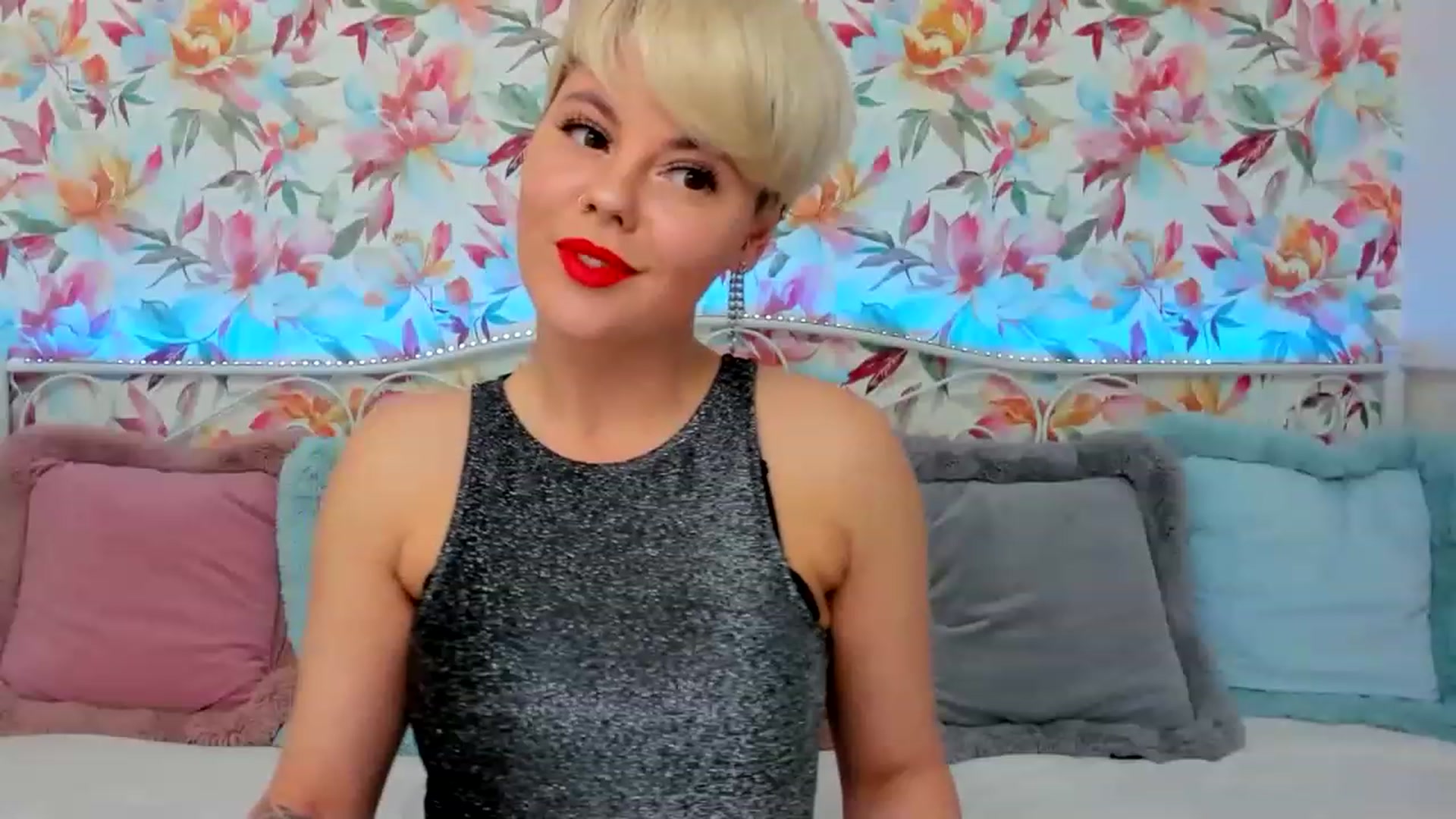 Gallery image thumbnail from AliCooper_'s myfreecams stream on, 04/16/2023, 16:03 image 5 of 20
