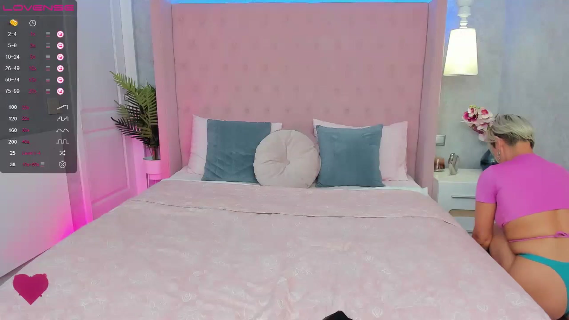 Gallery image thumbnail from AliCooper_'s myfreecams stream on, 07/22/2023, 14:26 image 16 of 20