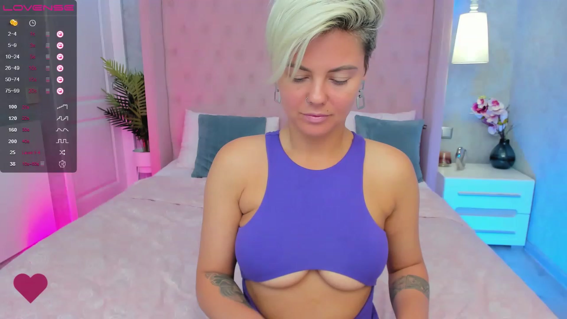 Gallery image thumbnail from AliCooper_'s myfreecams stream on, 07/23/2023, 08:08 image 7 of 20