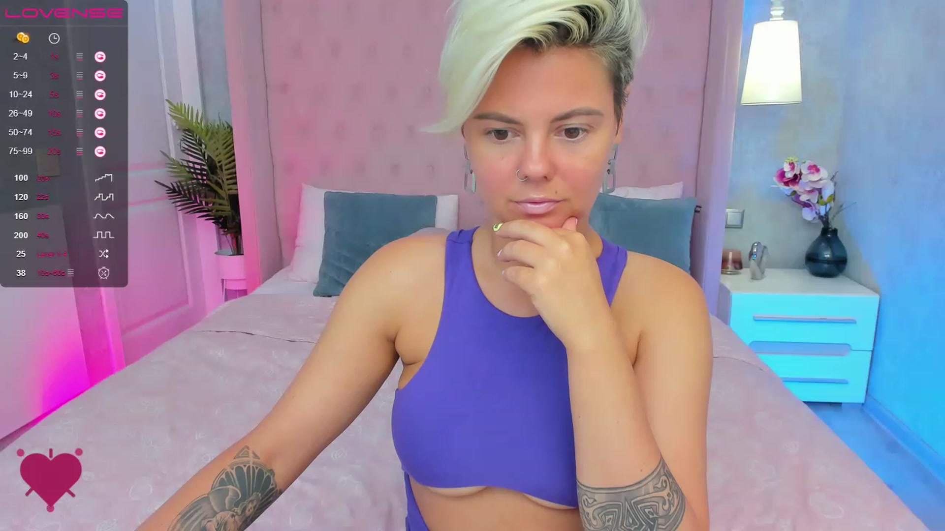 Gallery image thumbnail from AliCooper_'s myfreecams stream on, 07/23/2023, 10:14 image 6 of 20
