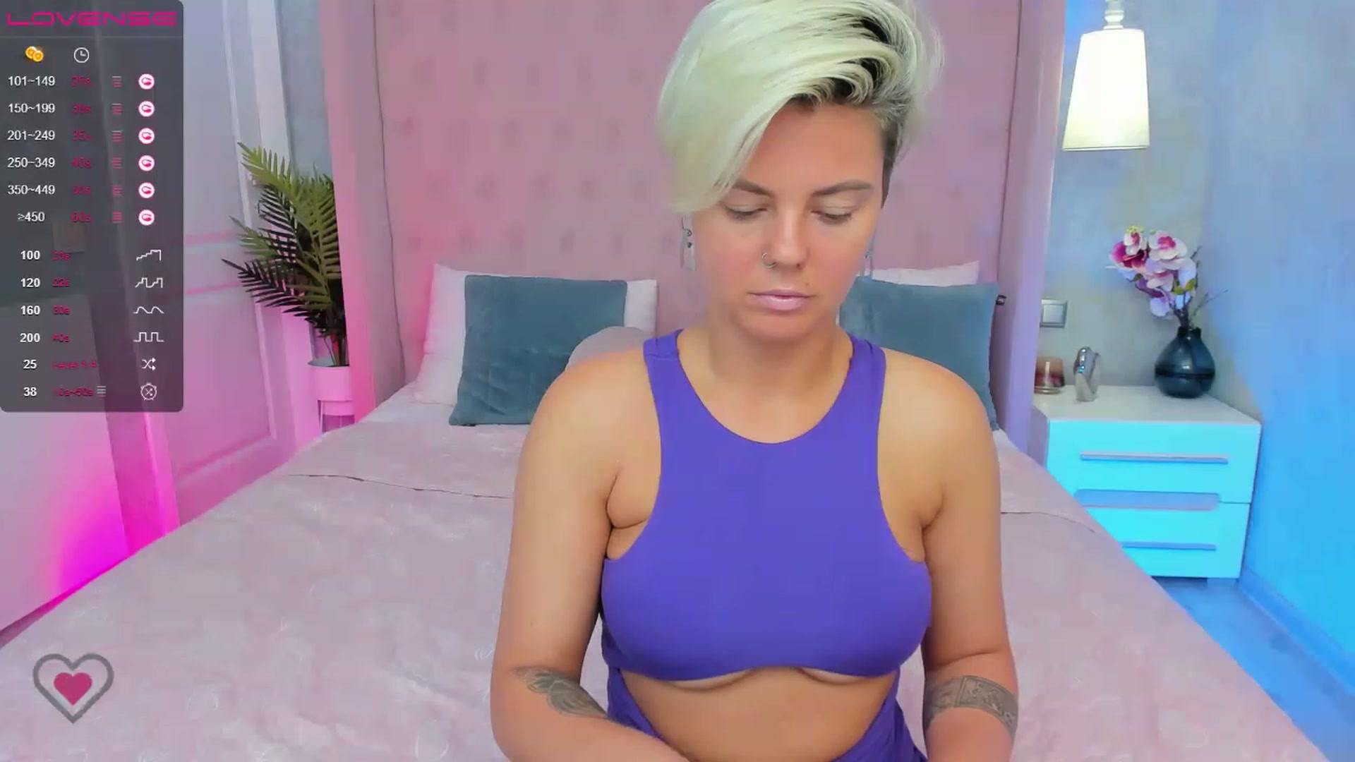Gallery image thumbnail from AliCooper_'s myfreecams stream on, 07/23/2023, 10:14 image 3 of 20