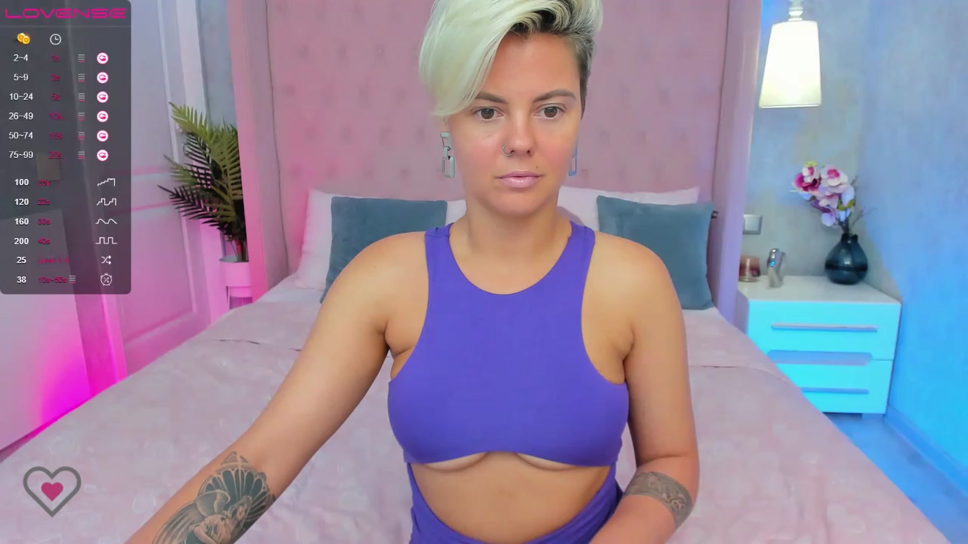 Gallery image thumbnail from AliCooper_'s myfreecams stream on, 07/23/2023, 10:14 image 8 of 20