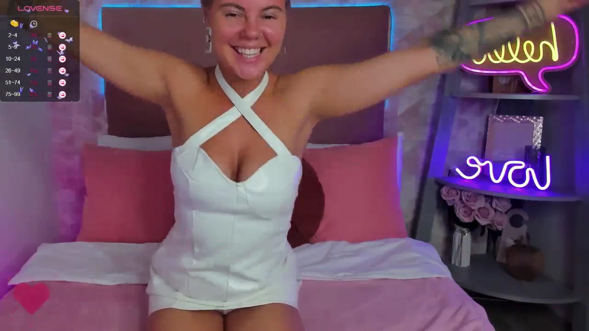 Gallery image thumbnail from AliCooper_'s myfreecams stream on, 08/20/2023, 07:20 image 14 of 20