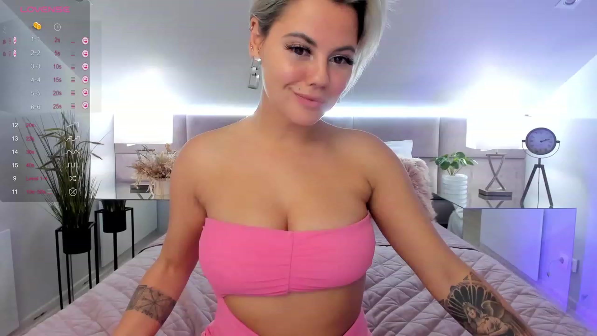Gallery image thumbnail from AliCooper_'s myfreecams stream on, 11/26/2023, 16:02 image 18 of 20