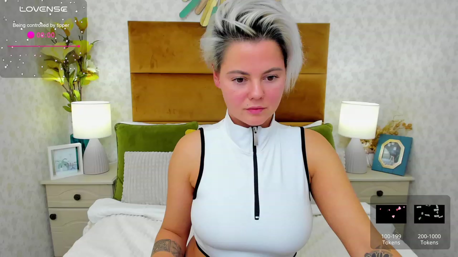 Gallery image thumbnail from AliCooper_'s myfreecams stream on, 11/30/2023, 14:45 image 6 of 20