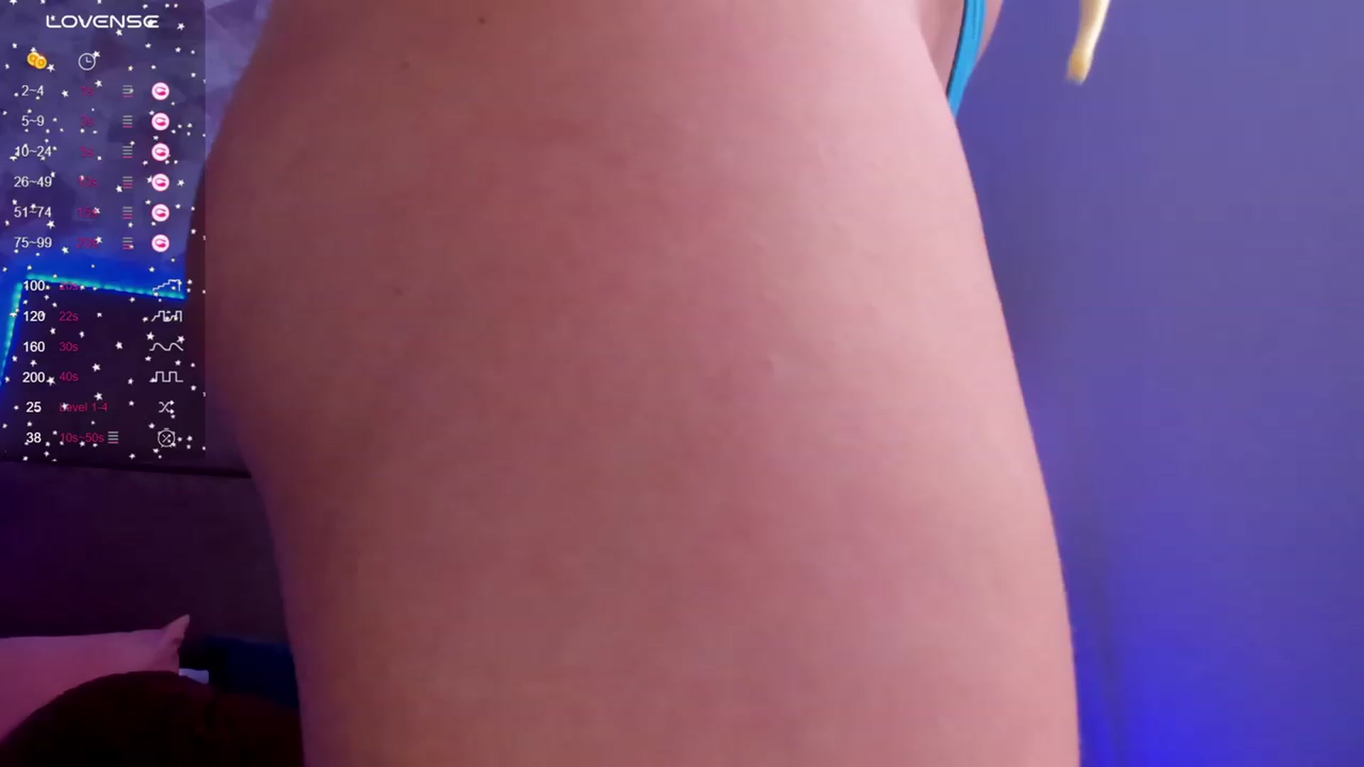 Gallery image thumbnail from AliCooper_'s myfreecams stream on, 01/07/2024, 19:20 image 4 of 20