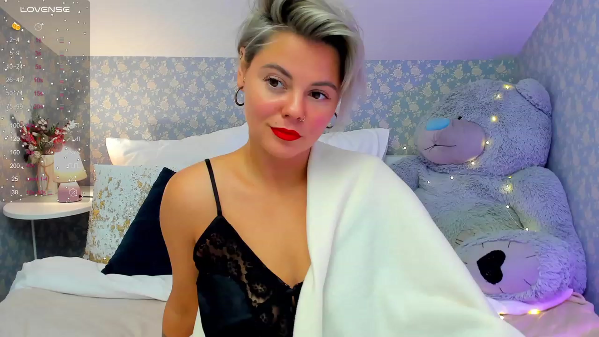 Gallery image thumbnail from AliCooper_'s myfreecams stream on, 01/13/2024, 14:27 image 1 of 20